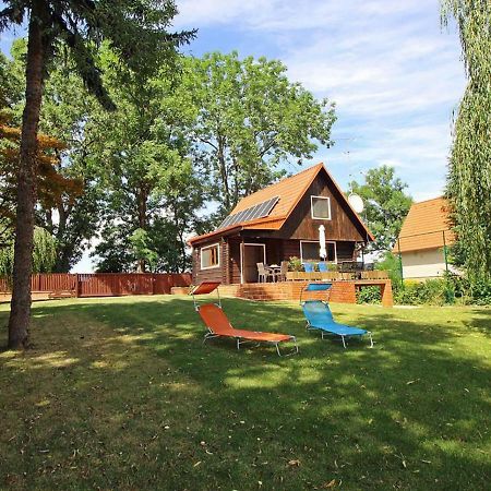 Dunaparti Ház Mosonmagyarovar Bagian luar foto